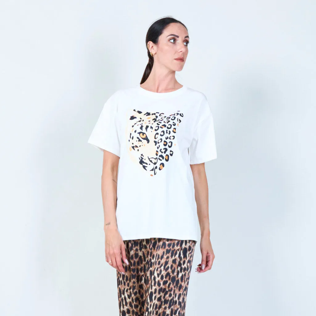 Bold leopard face graphic t-shirt wholesale