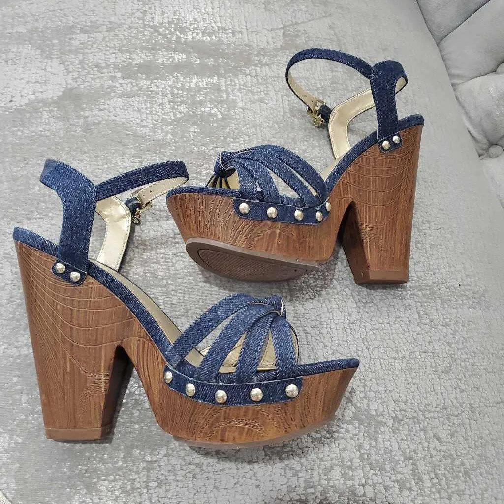 Guess SANDALS 7.5